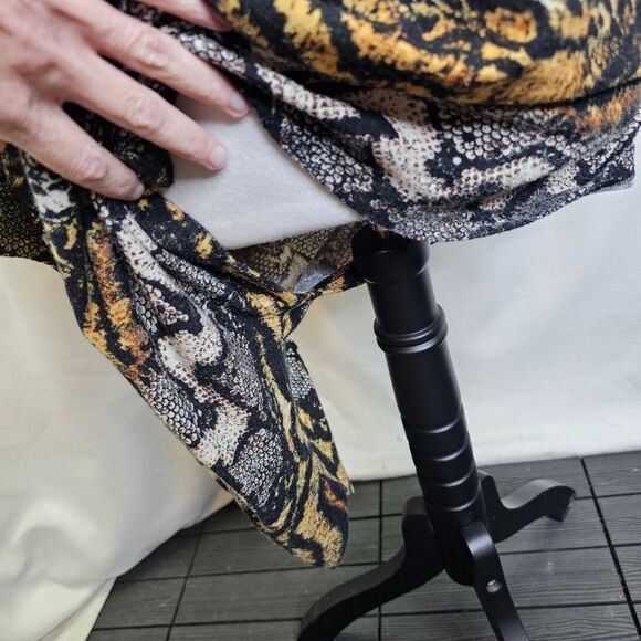 Simon Chang Yellow And Black Snakeskin Asymmetrical Top Size Small - Picture 6 of 10